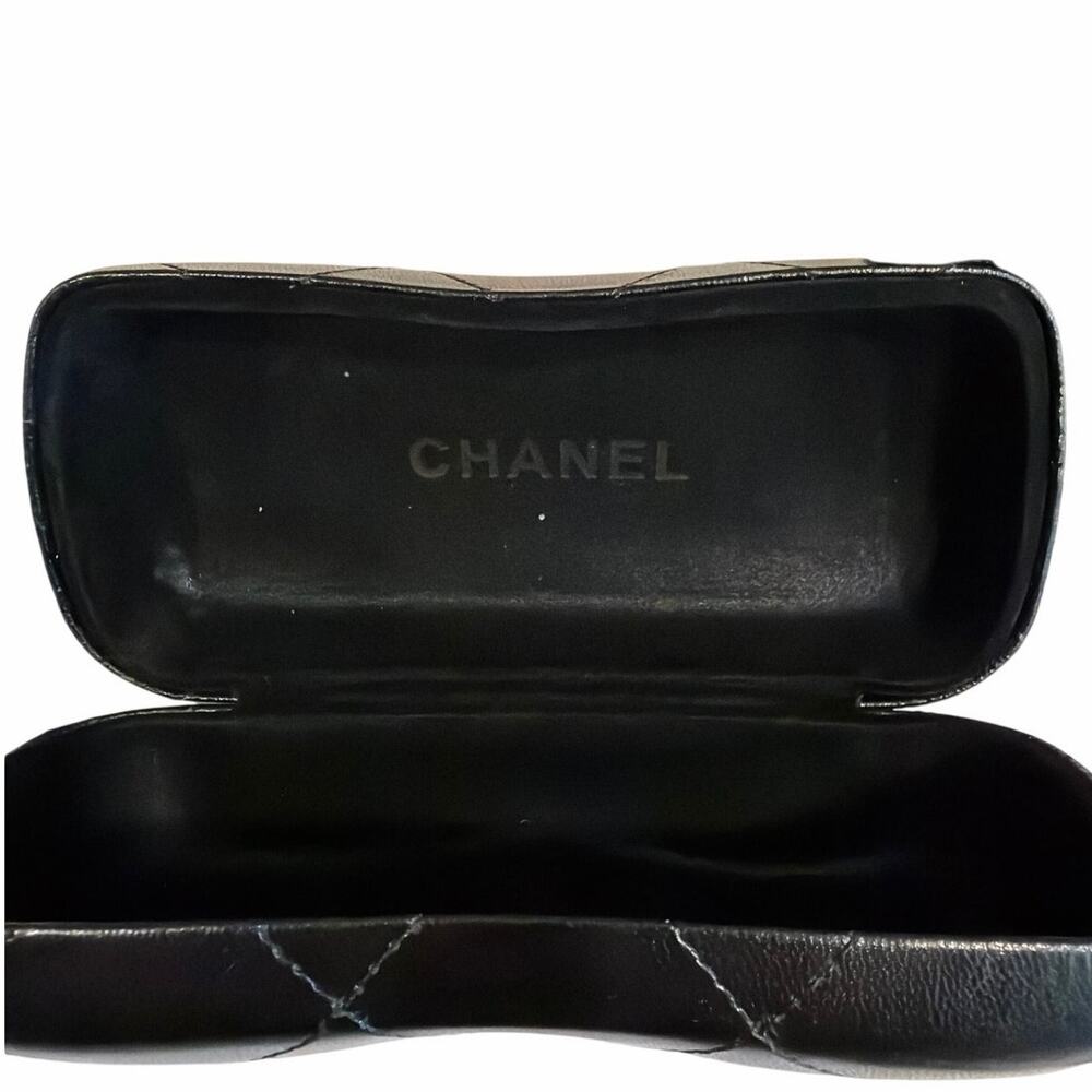 Chanel square sunglasses with case and box - Picture 4 of 10